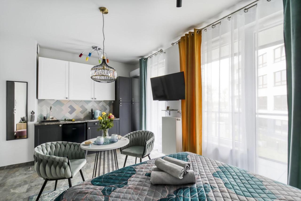 Apartamenty Metropark Krzemieniecka-Lux วอร์ซอ ภายนอก รูปภาพ