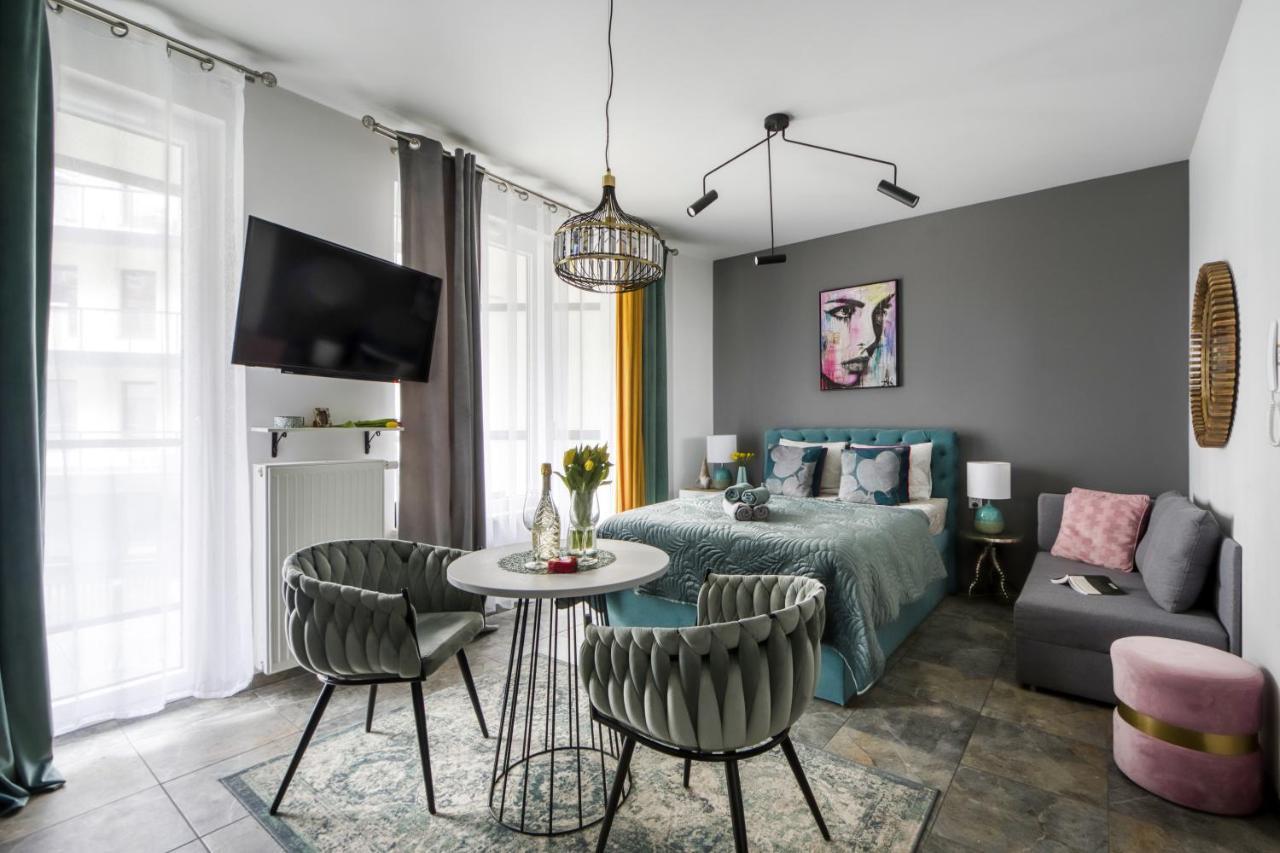 Apartamenty Metropark Krzemieniecka-Lux วอร์ซอ ภายนอก รูปภาพ