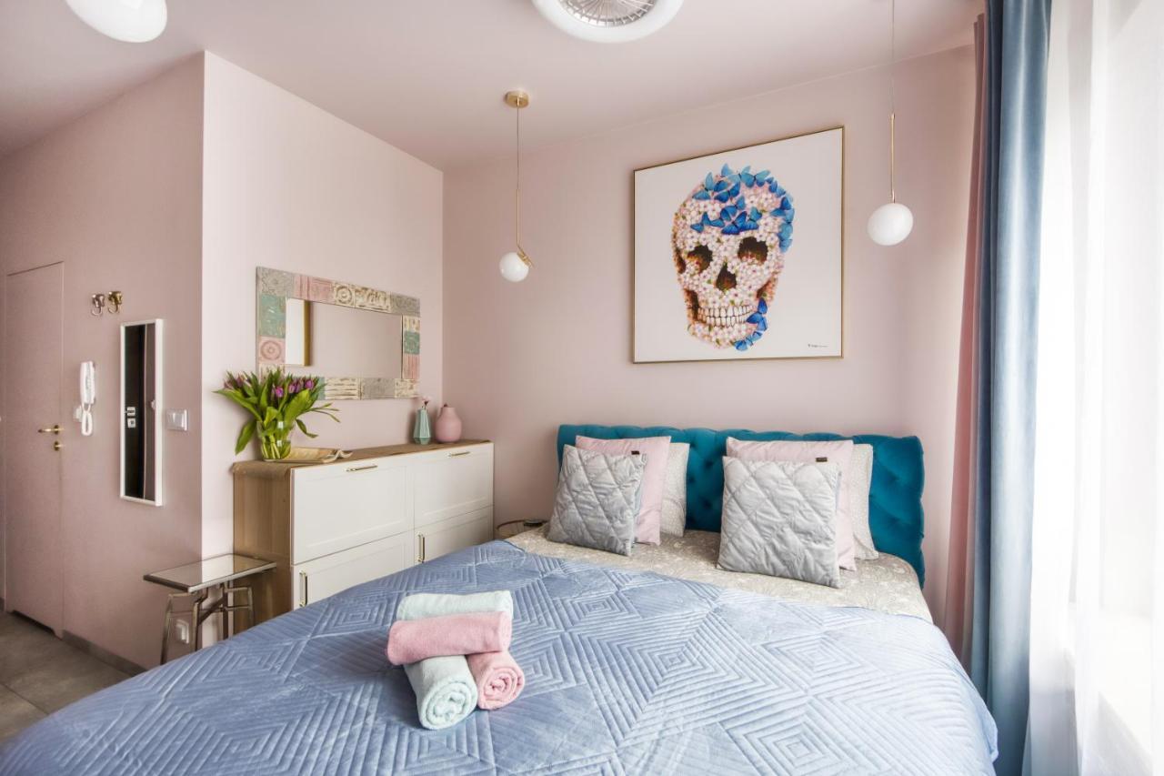 Apartamenty Metropark Krzemieniecka-Lux วอร์ซอ ภายนอก รูปภาพ