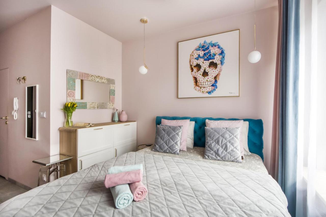 Apartamenty Metropark Krzemieniecka-Lux วอร์ซอ ภายนอก รูปภาพ