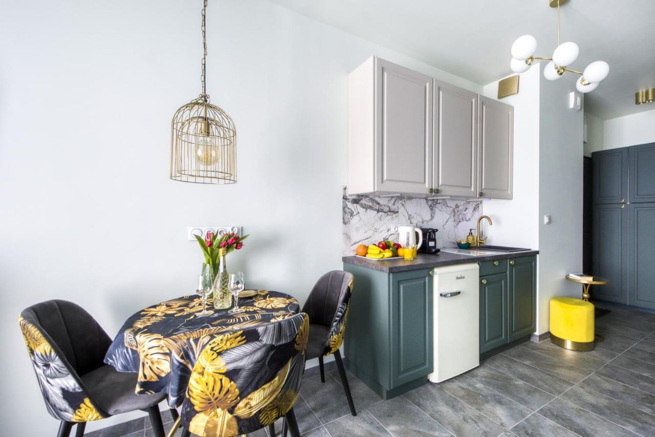 Apartamenty Metropark Krzemieniecka-Lux วอร์ซอ ภายนอก รูปภาพ